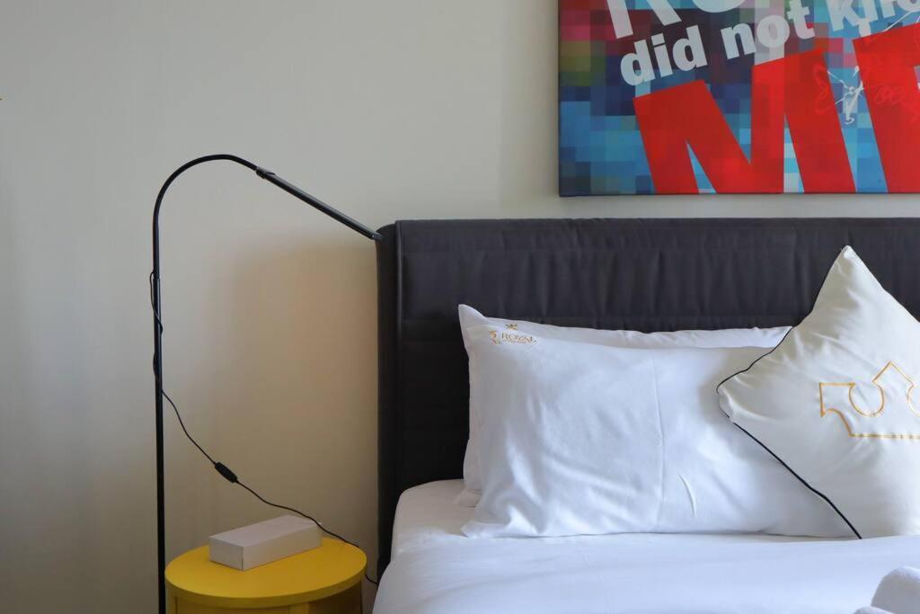 Apartamento Al Reem Stylish 2Br With Gym & Parking Abu Dabi Exterior foto